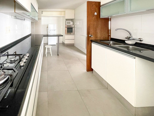 Imagen 24 de 29 de Apartamento En Venta De 3 Dormitorios En Playa Mansa (ref: Lij-5615)