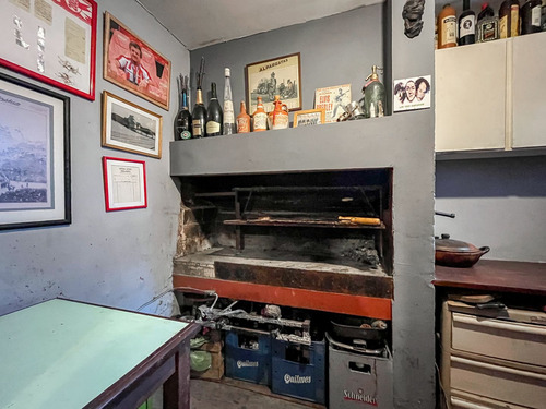 Casa De 3 Dormitorios En Casco Urbano, De La Plata.