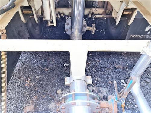 Imagem 7 de 13 de Bitrem Rodotecnica 2012 43.000 Litros