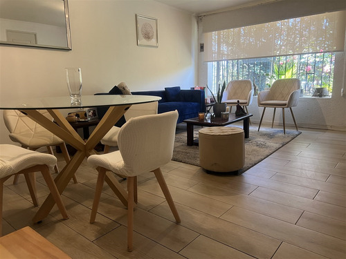 Casa En Venta De 3 Dorm. En La Florida