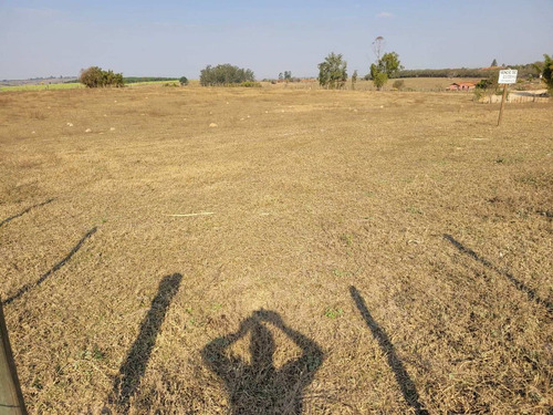 Imagem 2 de 8 de Chácara De 20.000 M2 Plana