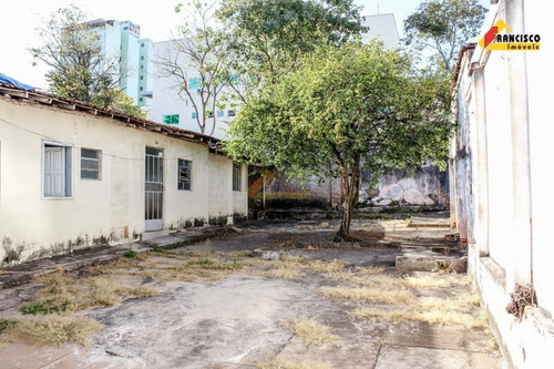 Imagem 18 de 20 de Casa Comercial Para Aluguel, 4 Quartos, 1 Vaga, Centro - Divinópolis/mg - 34313