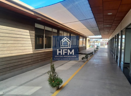 Local Comercial En Arriendo