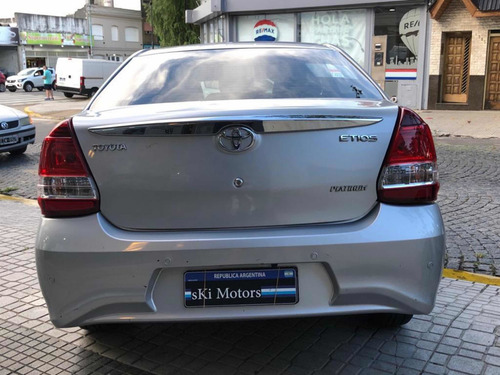 Toyota Etios 2018 1.5 Sedan Platinum At 4 Puertas Gris Plata