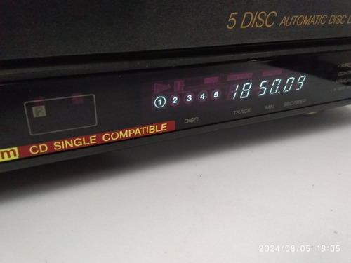 Toca Cd Sony Cdp-c502 Com Controle (usado) Preto (Usado)