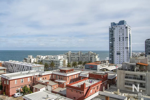 Esplendido Departamento En Venta Ubicado En El Edificio Fontemar Con Panorama Al Mar.