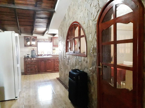 Imagen 2 de 12 de Casa En Venta En El Centro De Coro. 04122183505 Cod 22-18000