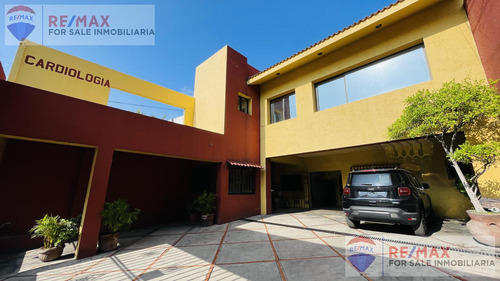 Venta De Propiedad Con Despachos O Consultorios, Las Palmas Cuernavacaclave 4387