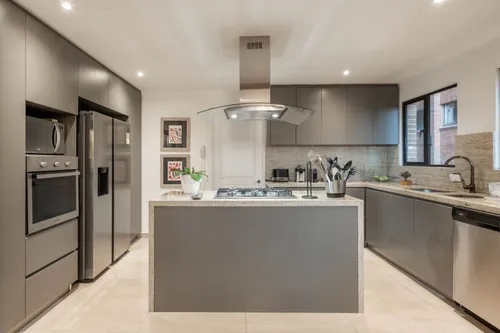 Apartamento En Venta En Los Rosales. Cod V21469