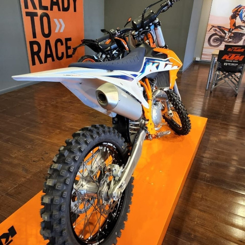 Imagen 2 de 16 de Ktm Sxf 450 2022 Okm Usd Billete No Yamaha Suzuki Husqvarna