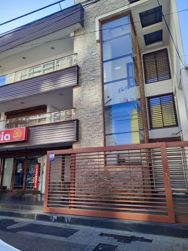 Arriendo Local Comercial Sector Plaza Perú
