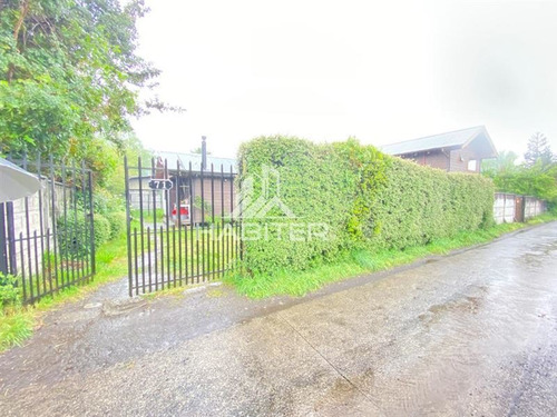 Imagen 3 de 28 de Dos Casas En Gran Sitio De 674m2 Venta De 7 Dorm. En Pucón
