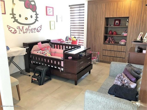 Imagen 6 de 14 de Casa En Fraccionamiento Con Vigilancia, Cuenta Con Alberca Propia