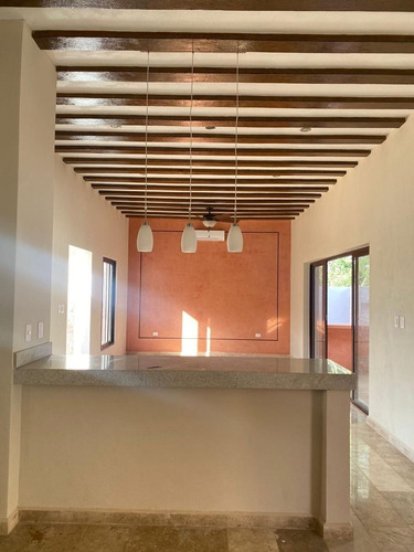 Casa En Venta En Valladolid, Privada Fincas Los Álamos, Modelo Sisal, A 12 Meses.
