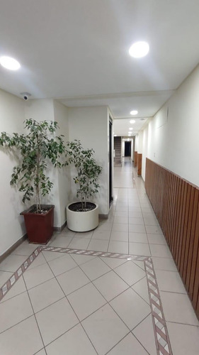 Av Cordoba 2800, Departamento Monoambiente En Barrio Norte, Frente Plaza Monseñor