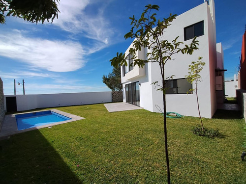 Casa En Lomas De Tetela