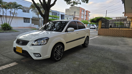 Kia Rio 1.6 4 p