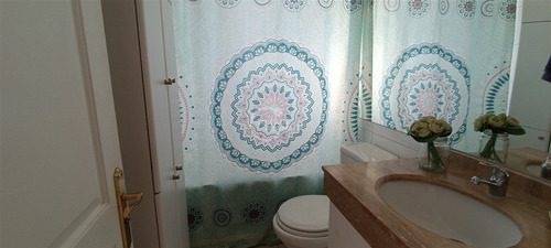 Casa En Arriendo 6d/ 5b / 3e En Valle La Dehesa