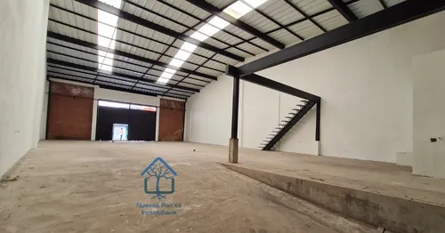 Amplia Bodega Con Doble Entrada En Villavicencio
