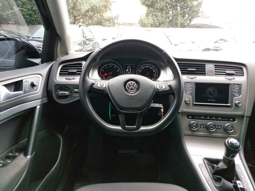 Imagen 11 de 16 de Volkswagen Golf Comfortline Manual
