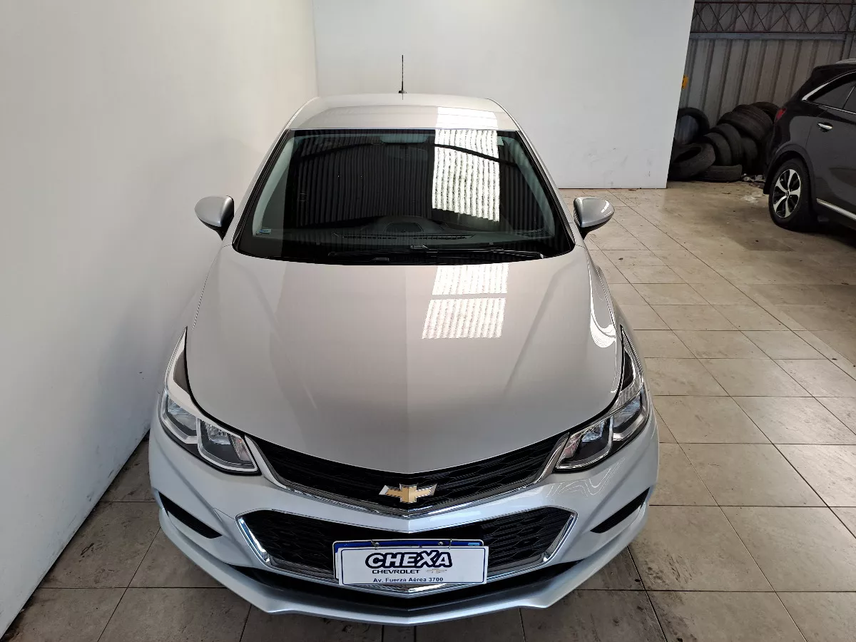 Chevrolet Cruze 1.4T LS MT SEDAN