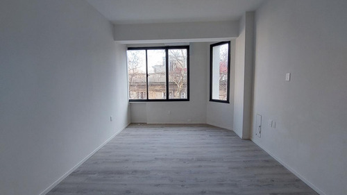 Imagen 7 de 15 de Apartamento En Venta De 2 Dormitorios En Centro - Reciclado