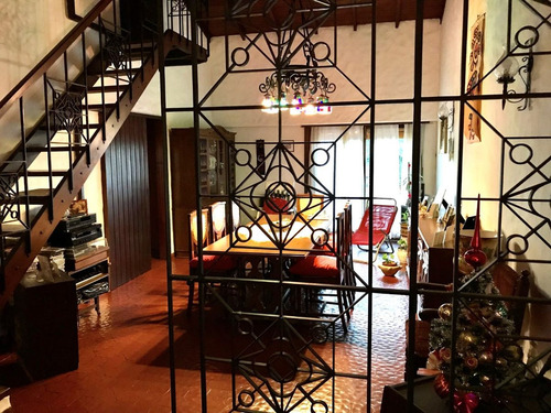 Chalet Estilo Español 5 Amb. En Piñeyro-avellaneda