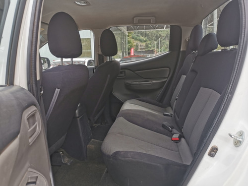 Mitsubishi L200 L200 D/C 2.4 KATANA CRT 4X4