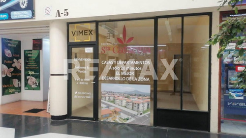Local Interior En Venta, Localizado En El Centro Comercial Texcoco / Santa Úrsula ( 543945 ) ( 32m2 )