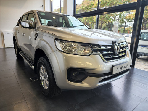 Imagen 3 de 11 de Renault Alaskan Intens 4x4