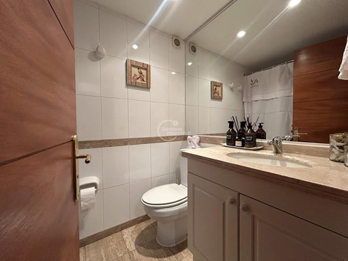 Departamento En Venta De 4 Dorm. En Lo Barnechea