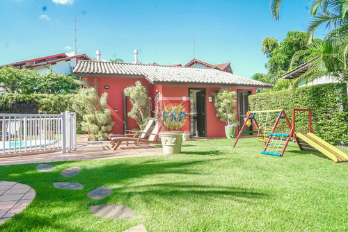 Imagem 10 de 30 de Casa Com 8 Dormitórios À Venda No Bairro Ingleses Norte - Florianópolis/sc - Casa0056
