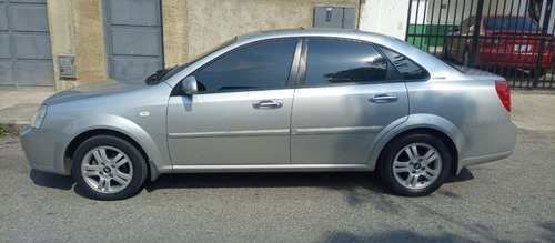Imagen 3 de 6 de Chevrolet Optra