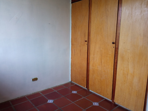 Imagen 8 de 14 de Apartamento Ciudad Casarapa Parcela 11. Eq
