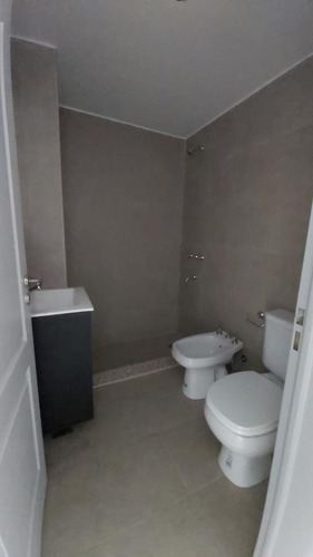 Imagen 8 de 12 de Loft Con Patio A Estrenar - Barrio Lourdes