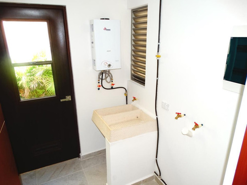 Imagen 17 de 24 de Venta Casa Windsor 3 Recámaras En Av Huayacàn, Long Island, Kings Townhouses Cancùn