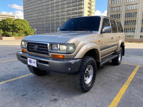 Toyota Autana Sincrónica 4x4