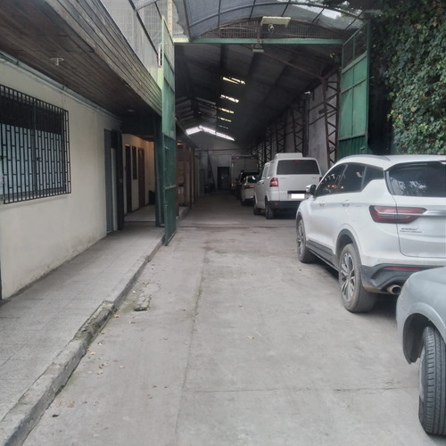 Venta Propiedad Industrial Con Cámaras Frigoríficas Santiago