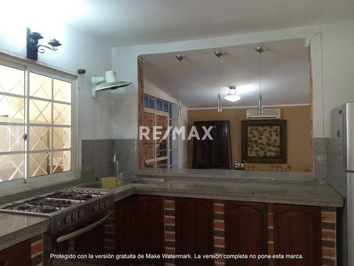 Imagen 10 de 21 de Liliana Martinez Remax Vende Casa En Las Morochas Con Piscina. Excelente Potencial Cd 135669