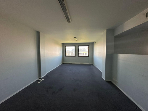 Oficina En Alquiler - Monserrat, Zona Uade - 129 M2