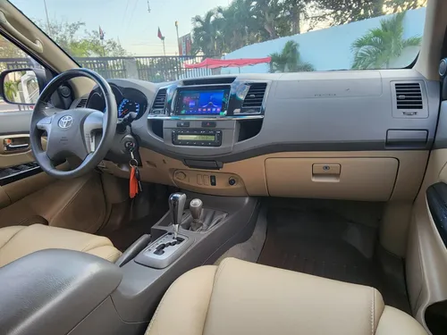 Toyota Fortuner Sr 4x4