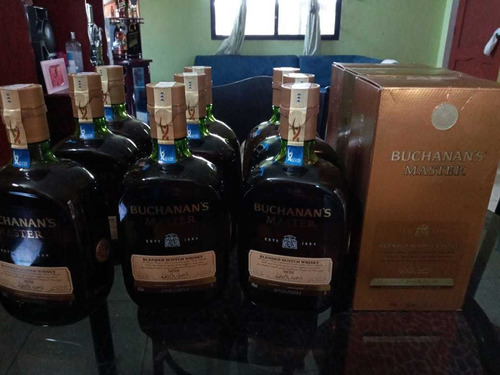 Imagen 1 de 1 de Whisky Buchana's Máster De Litro 12 Unidades $580