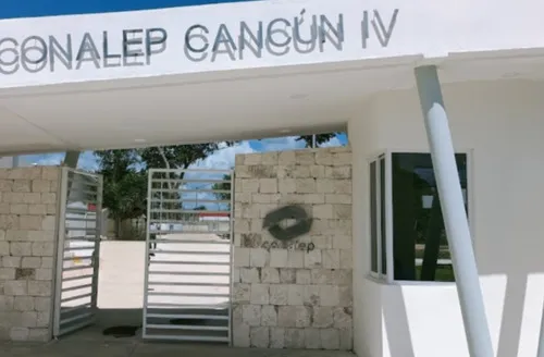 Casa En Venta En Galaxia Del Sol Cancún Supermanza 253/ Recuperacion Bancaria Laab2