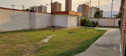 Se Vende Apartamento Mañongo Residencia Valle Alto 