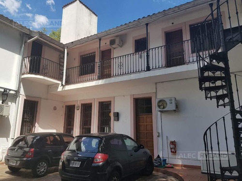 Casa 5 Ambientes En Venta - S.isi.-centro