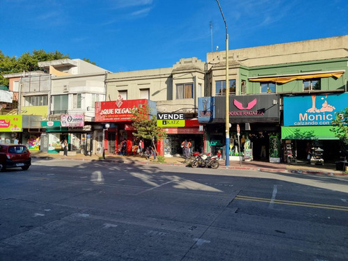 Imagen 3 de 4 de Local - Local Comercial - 8 De Octubre Y Comercio , 112 M2 , 5 Mts De Frente !!