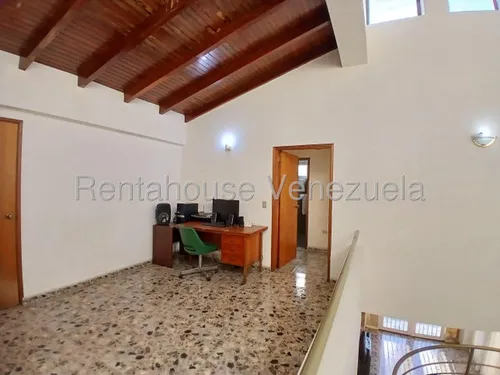 Casas En Venta Mls #25-11547