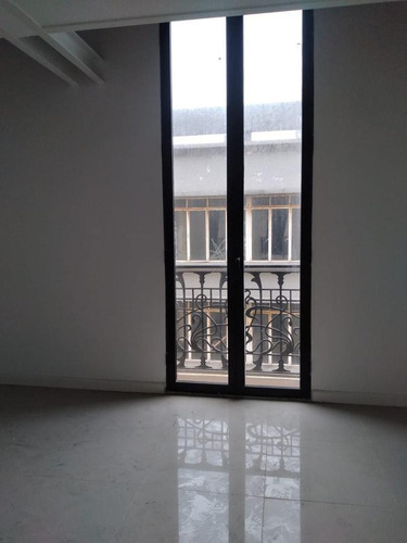 Imagen 6 de 13 de Oficina A Estrenar En Sarandí Esquina Juan Carlos Gómez