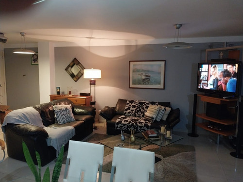 Imagen 2 de 9 de Townhouse En Venta, Residencias Aguamarina, Lecheria