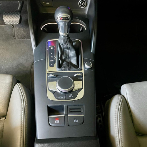 Audi A3 Sedan 2.0 Tfsi Ambition S-tronic 4p